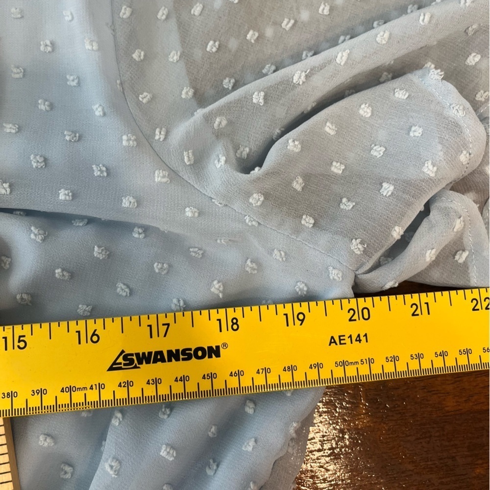 Gorgeous Entro Swiss Dot v-neck romper size large women’s - Picture 7 of 9